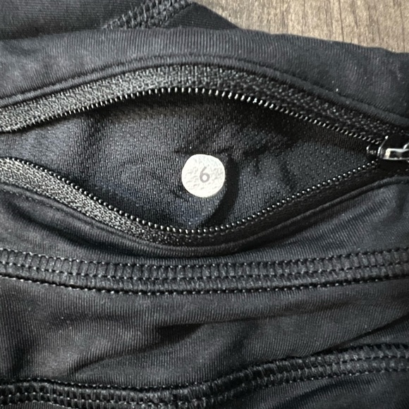 *Second Pair* Lululemon Paisley Crop - Picture 2 of 2